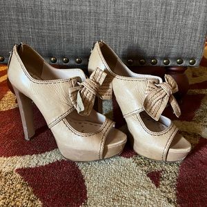 MIU MIU Prada Bow Pep Toe Sky High Zip Heels Tan Leather Made in Italy